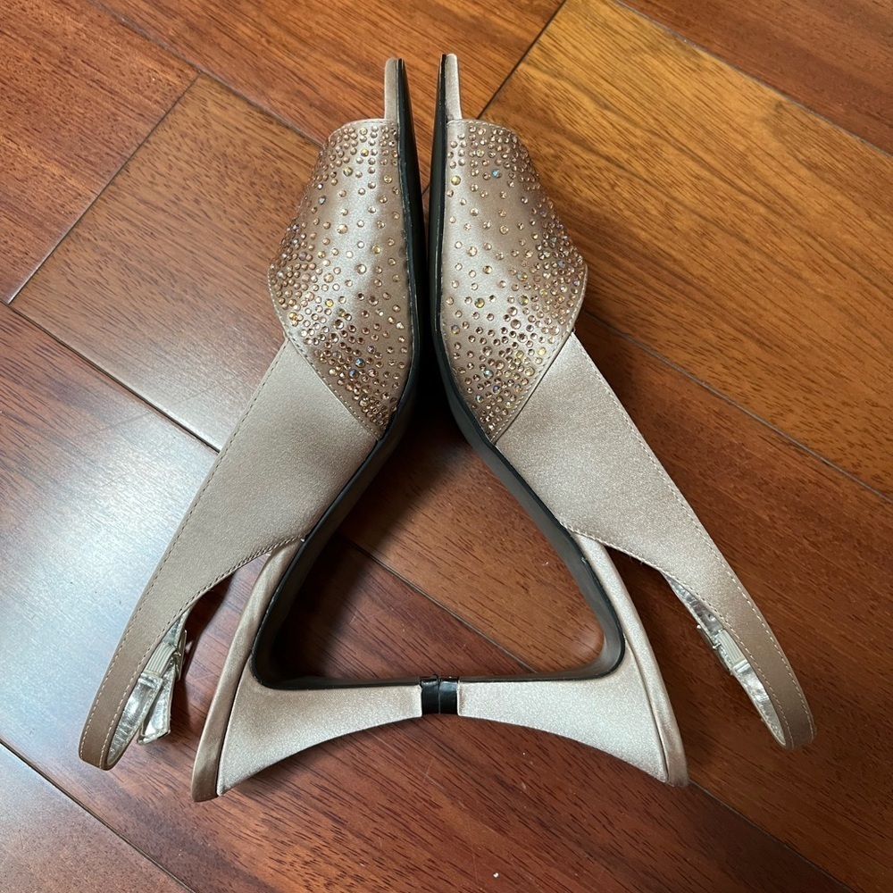 David Tate Champagne Woman’s Sandals Sparkle Low Heel Dress Formal Party Open 8 - Picture 6 of 10